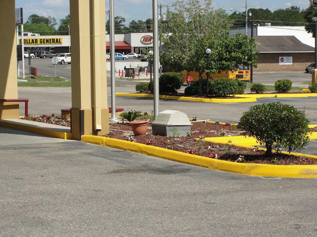 Executive Inn Opp Exterior photo